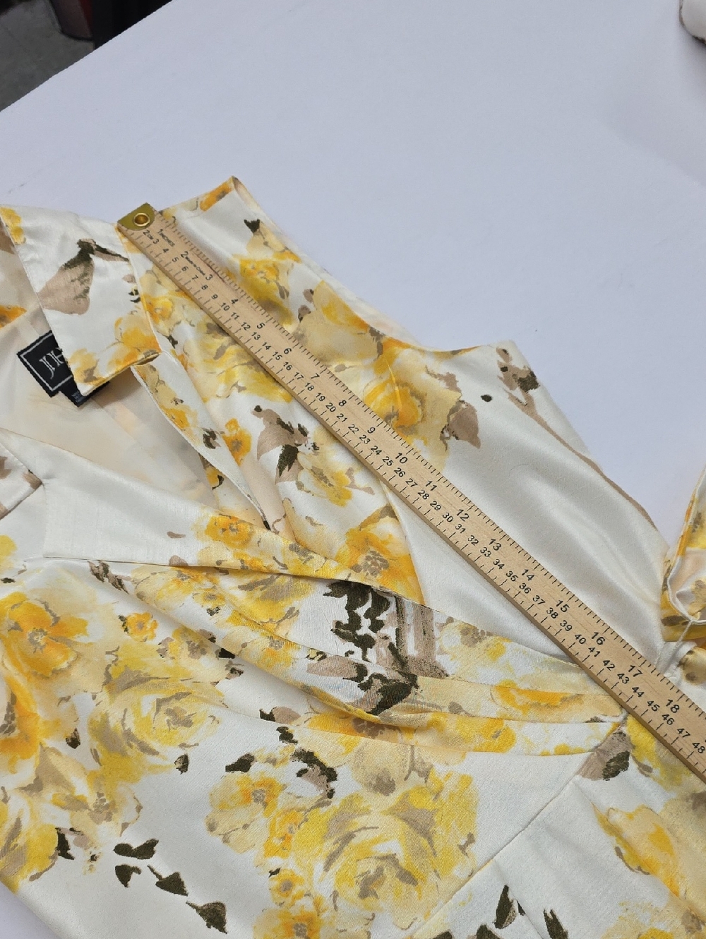 Yellow Floral Fit & Flare Sleeveless Summer Dress - Picture 5 of 9